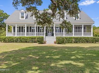 600 W Beach Blvd, Pass Christian, MS 39571