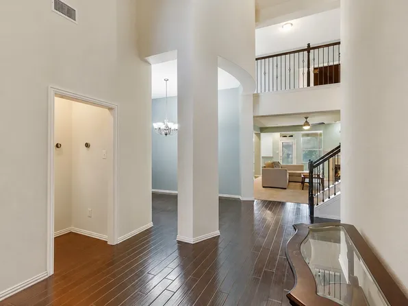 7230 Lake Hill Trl, Sachse, TX 75048