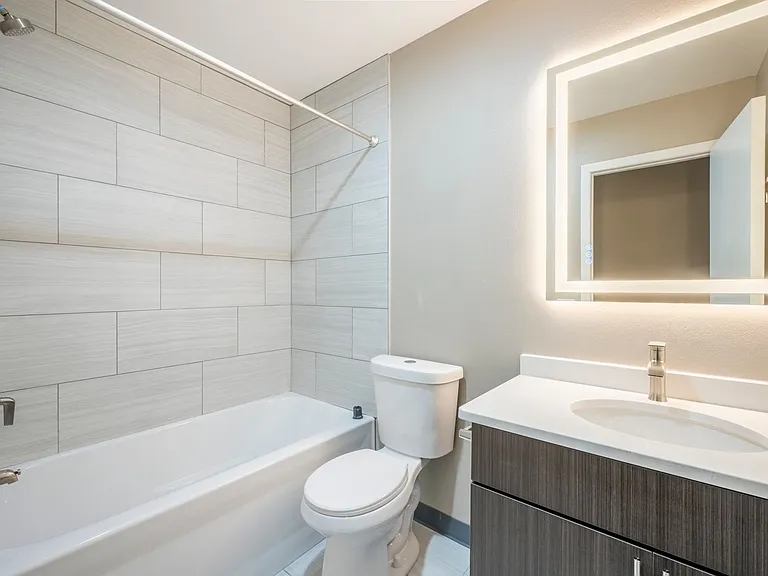 Woodland Reserve Apartments — Photo 7