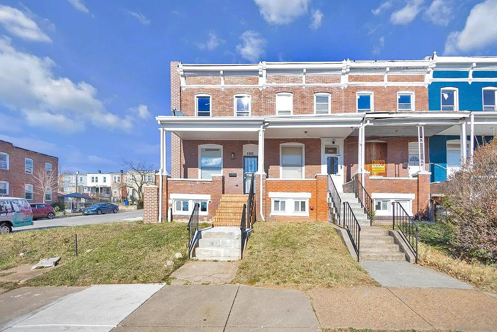 Unit Photo - 1802 E 29th St