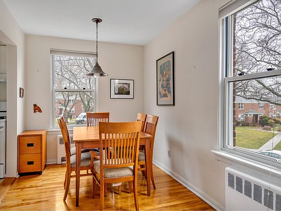 5th image of 80 Edwards St APT 2C