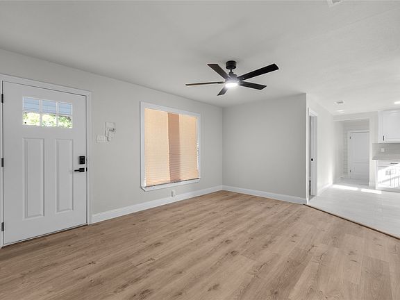 4th image of 4548 Hodgkins Rd
