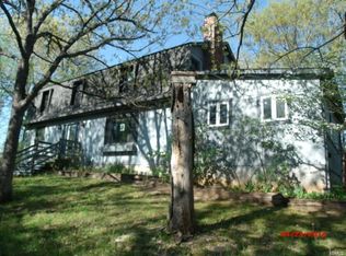 5734 Mill Rock Rd, Gerald, MO 63037