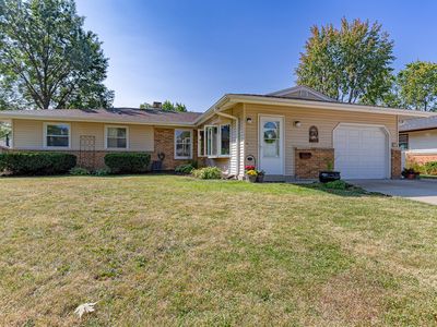475 Laurel St, Elk Grove Village, IL, 60007