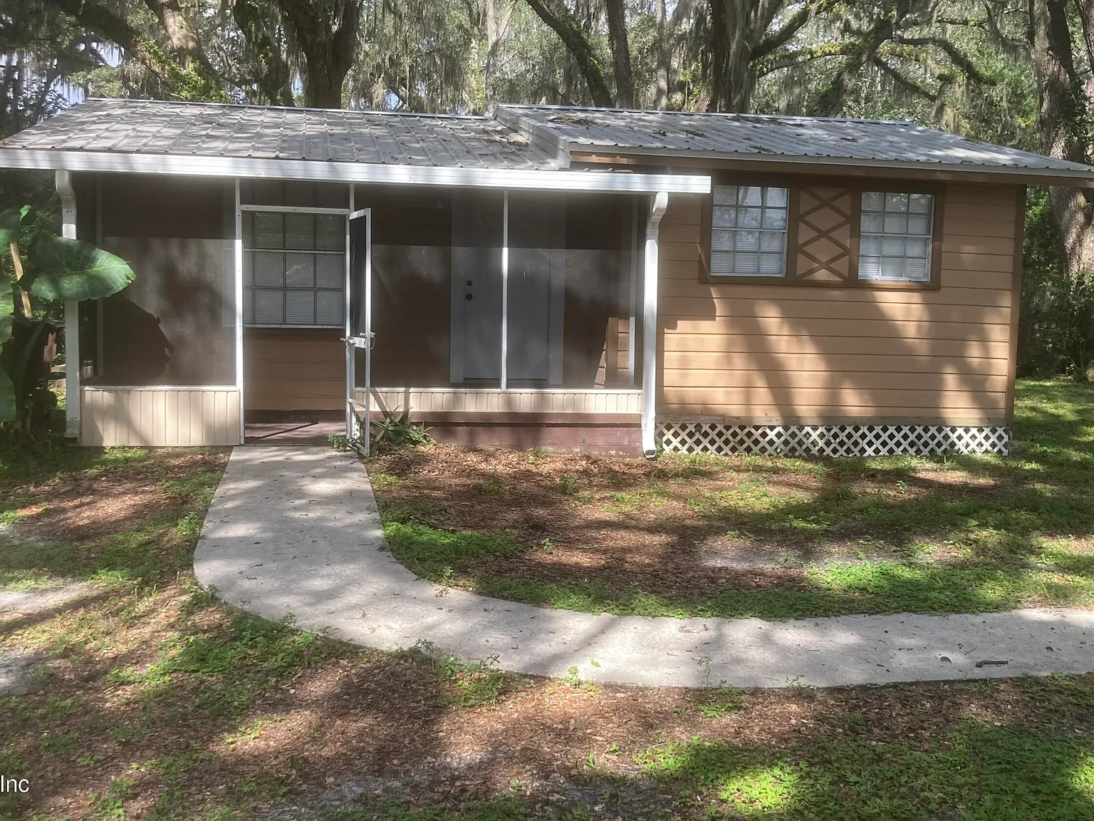 2 bed, 1.0 bath, 816 sqft, $1,000 — Photo 2