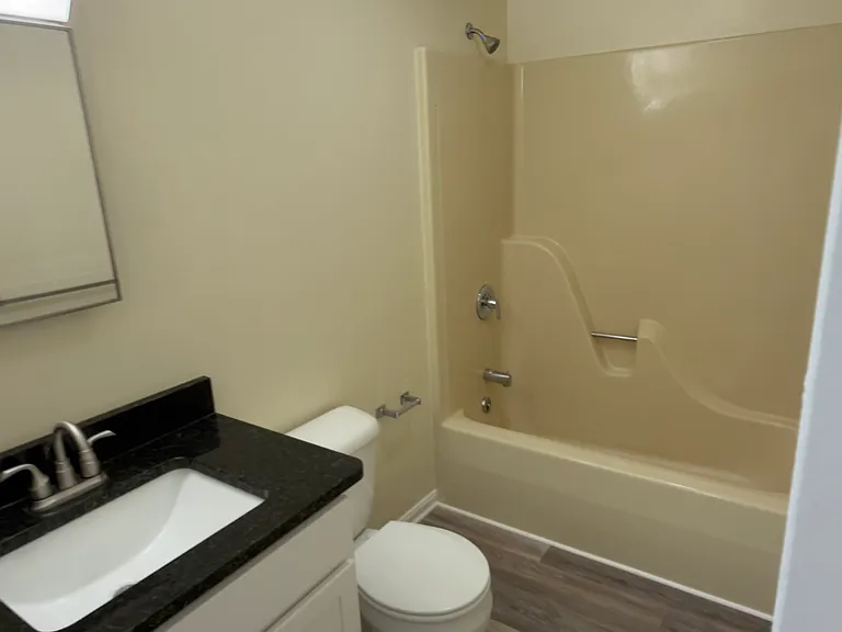 303 Green St #2 — Photo 20