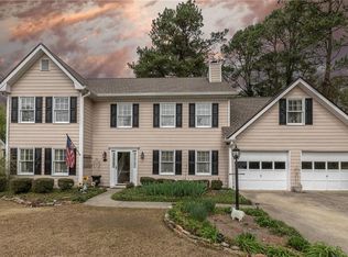 1019 Lakeview Rd, Grayson, GA 30017