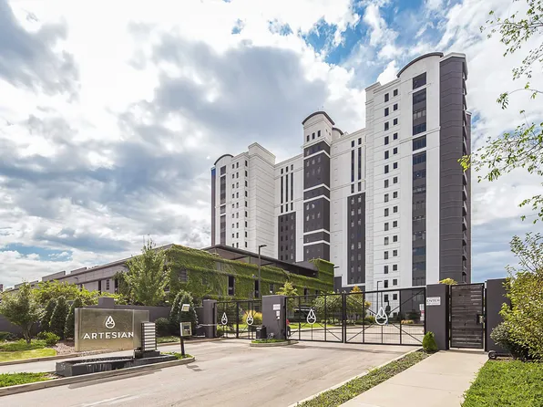 717 Riverside Dr #1004, Memphis, TN 38103