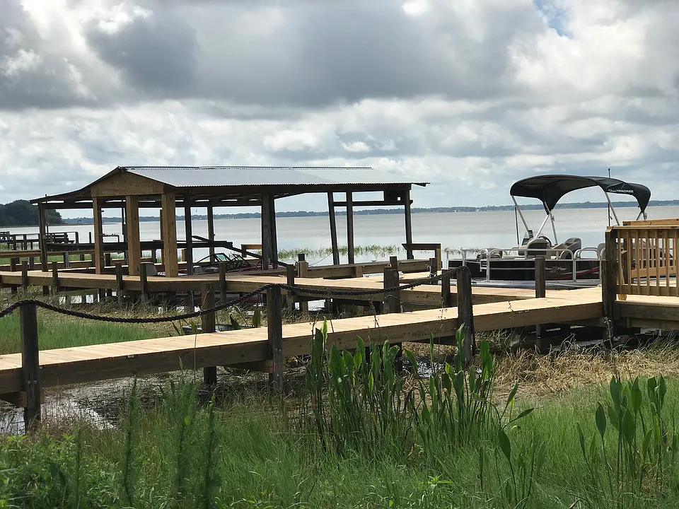 Dock