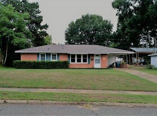 220 Ellis Dr, Minden, LA 71055