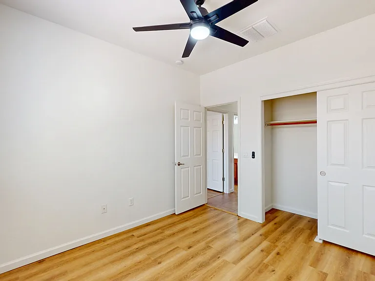 7123 W Festival Way — Photo 26