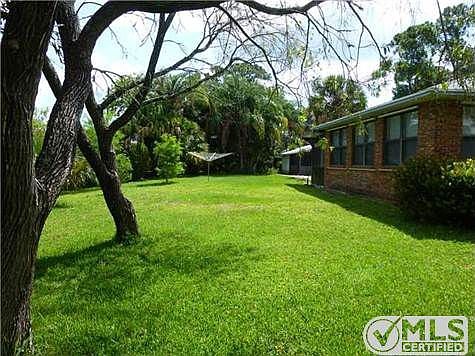 4th image of 6401 SE Clairmont Pl