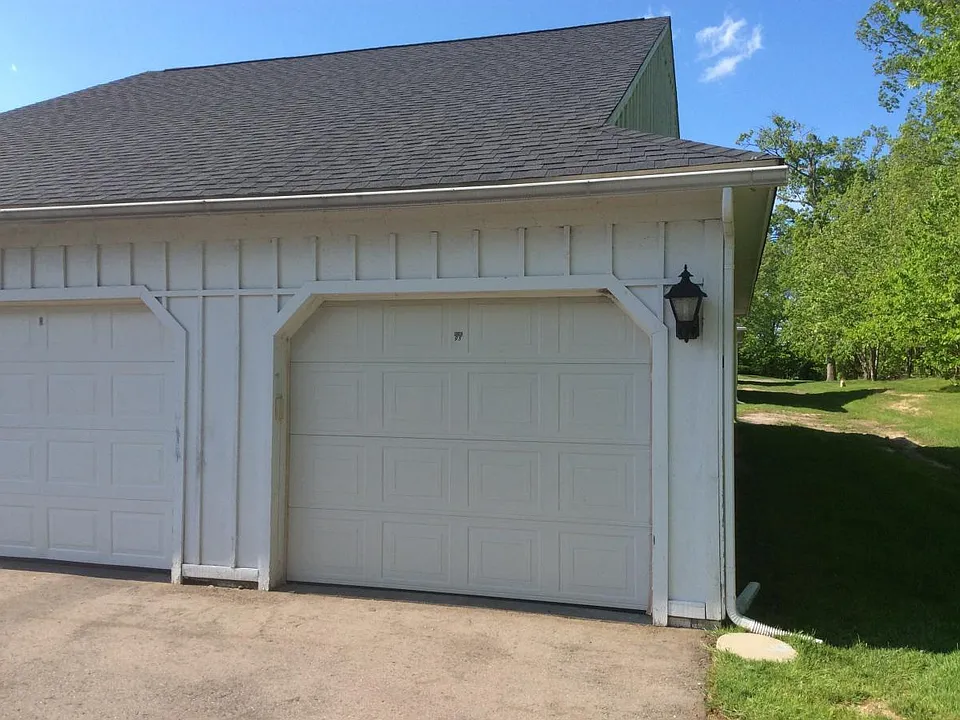 detached deep one car garage 75 feet from entrance of condo