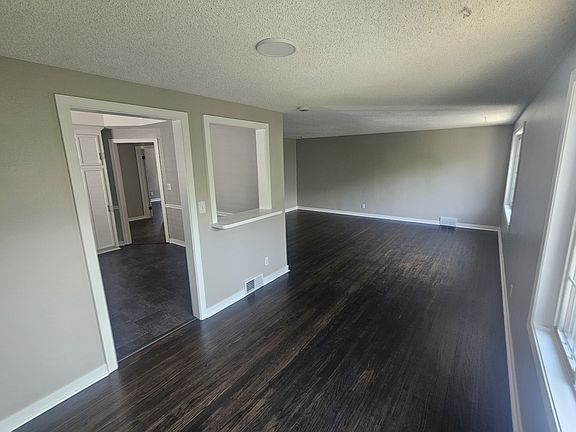 3rd image of 38 Delham Ave Unit 2