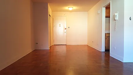 Rented by Realty Queens LLC