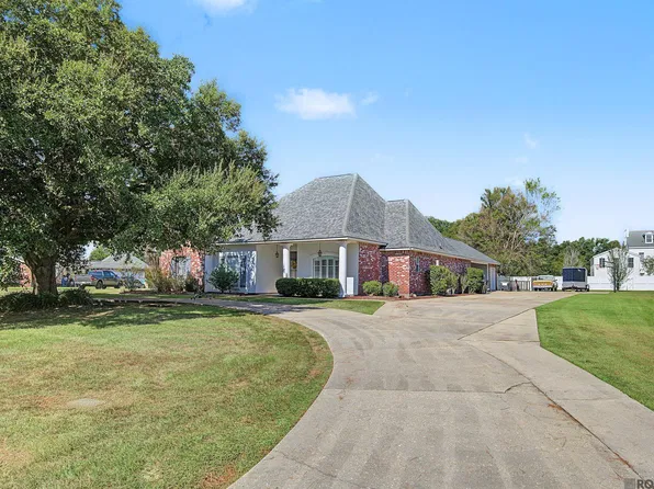 37353 Oak Grove Ct, Denham Springs, LA 70706