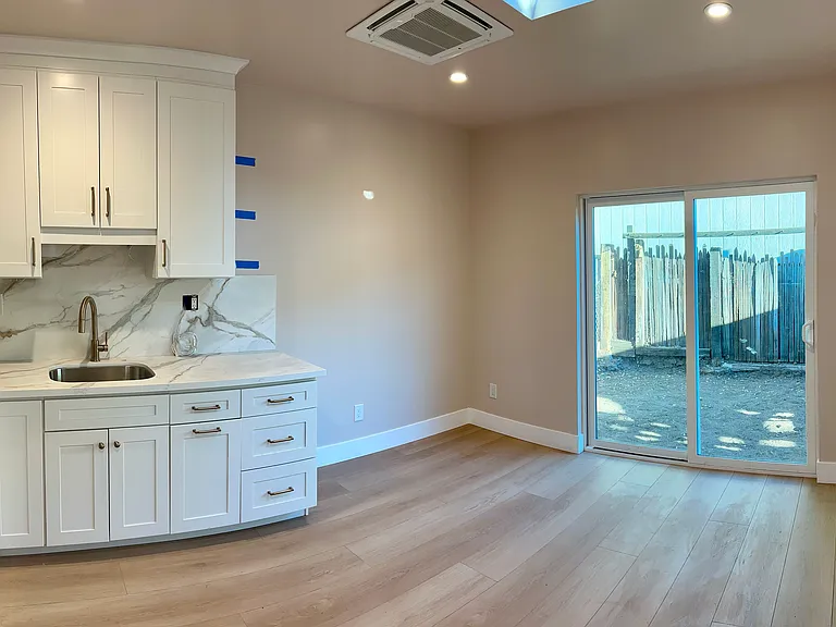 110 Fairview Dr #B — Photo 3