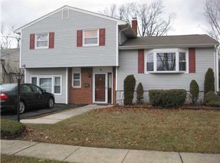6 Joel Pl, Iselin, NJ 08830