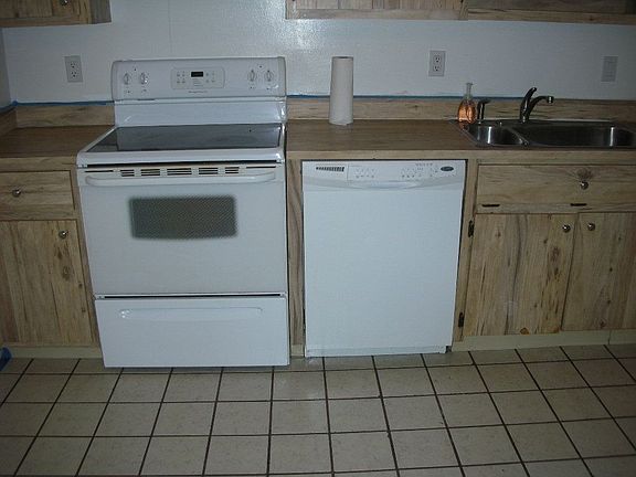 4th image of 17328 Phlox Dr