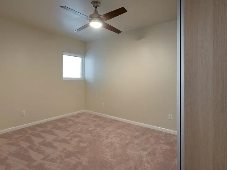 1200 E 11th St #202 — Photo 10