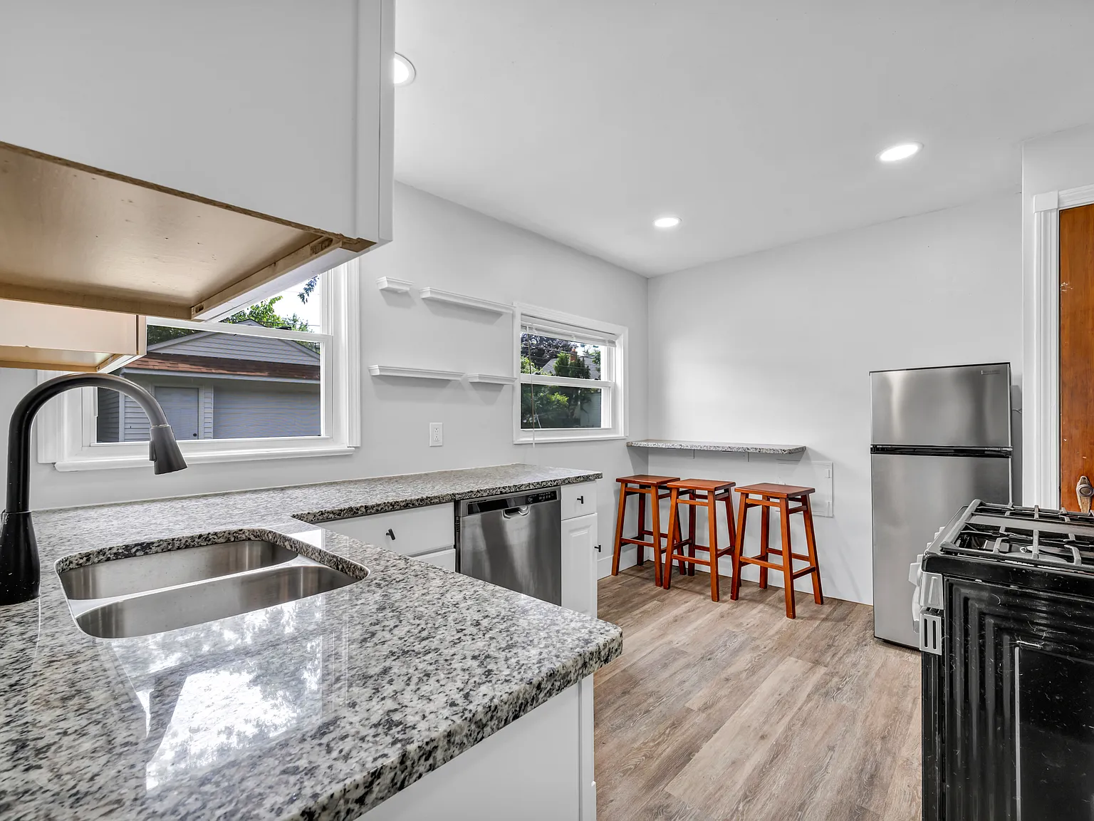 3 bed, 1508 sqft, $1,800 — Photo 3