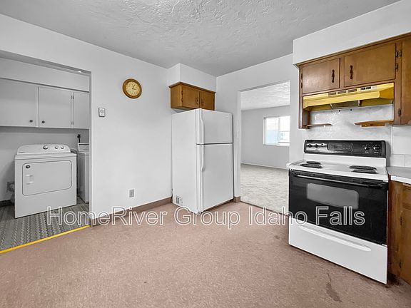 2nd image of 640 Hansen Ave APT 2