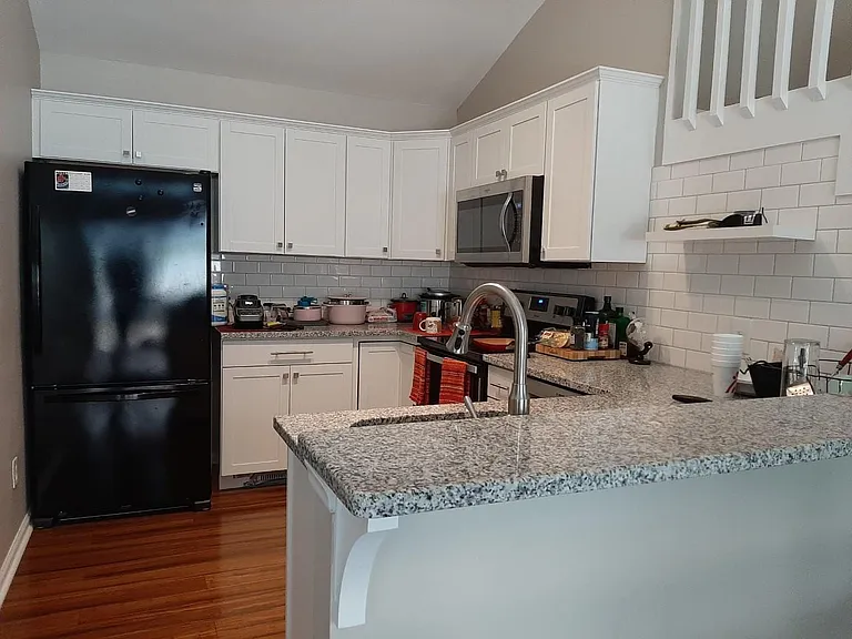 109 Tall Rock Ct — Photo 5