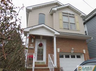 375 Oak St, Perth Amboy, NJ 08861