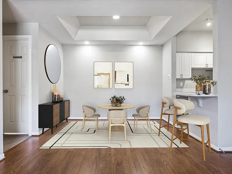 4041 Drake St #113 — Photo 5