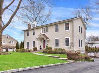 63 Colonial Ct, Pearl River, NY 10965