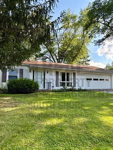 555 Meadow Ln Photo 1