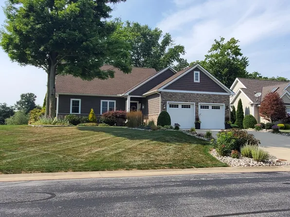 1129 Sheltered Brook Dr, Huron, OH 44839