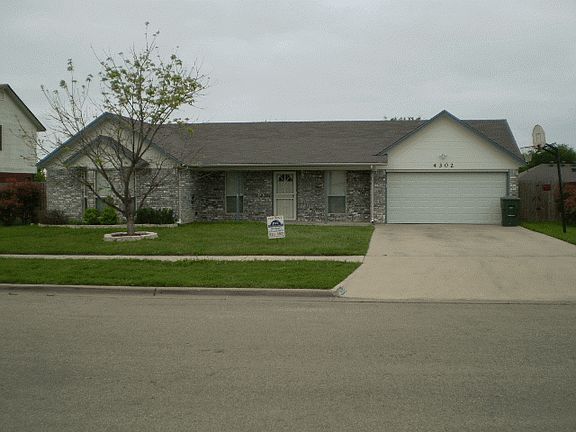 2nd image of 4302 Vicki Dr