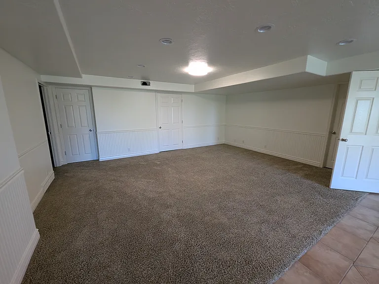1103 E Skyler Dr — Photo 16