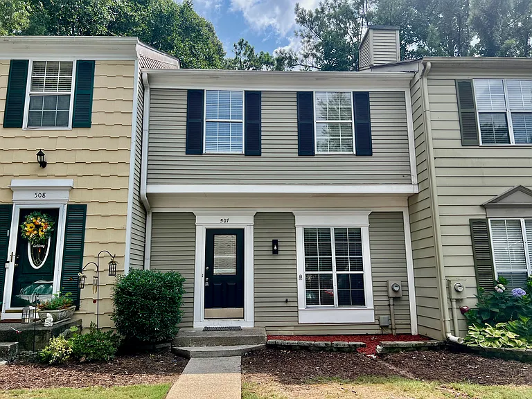 507 Wedgewood Way — Photo 1