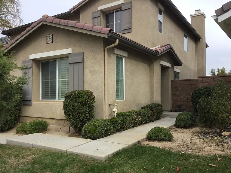 11408 Magnolia St — Photo 3