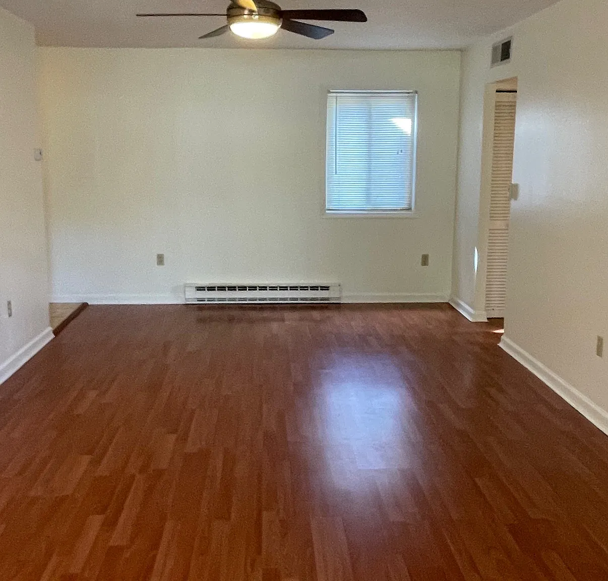 1 bed, 800 sqft, $1,800 — Photo 2