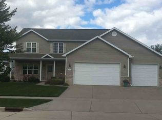 3932 Appleseed Dr, Appleton, WI 54913