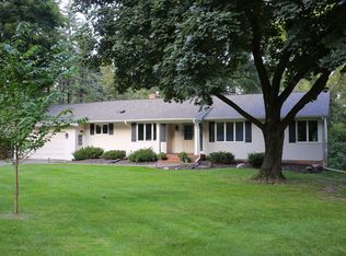 1501 Holdridge Ter, Wayzata, MN 55391