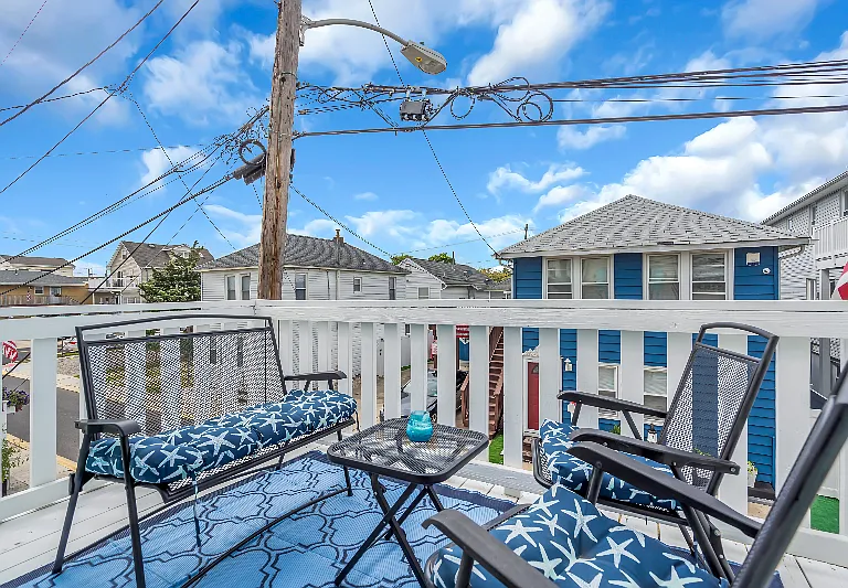 227 Bay Ter — Photo 20
