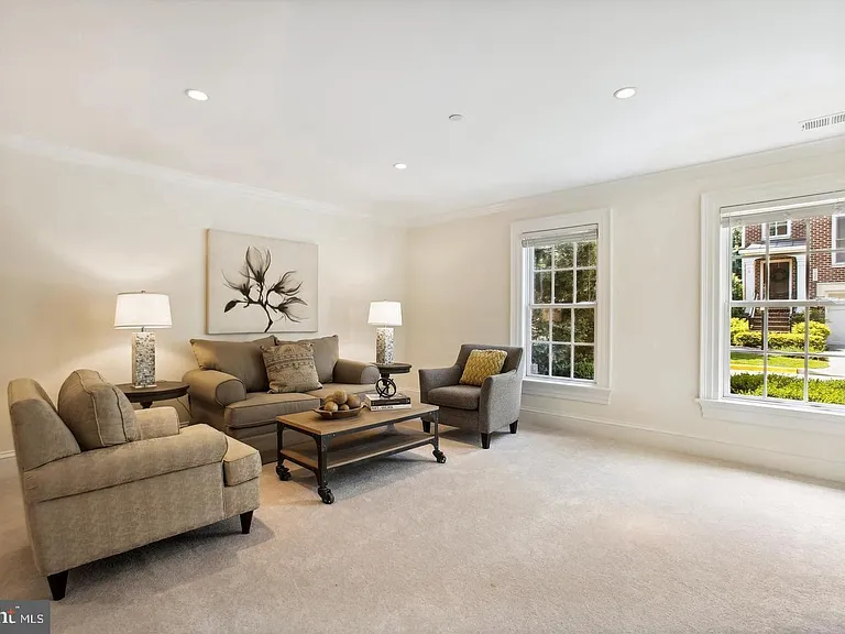 7022 Little Leaf Linden Ln — Photo 6