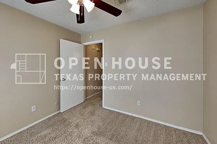 7465 Timberhill Dr — Photo 15