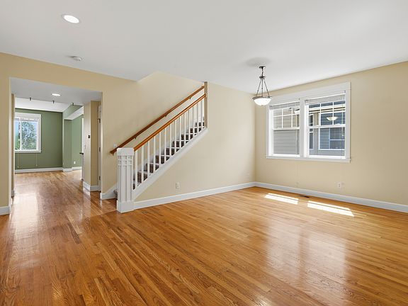3rd image of 15384 129th Ave NE