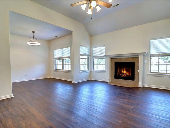 4th image of 6244 W Persimmon St