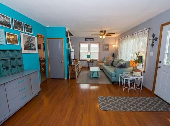 2nd image of 17629 Ponsha St