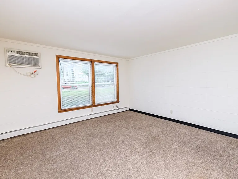 Pillsbury Apartments — Photo 6