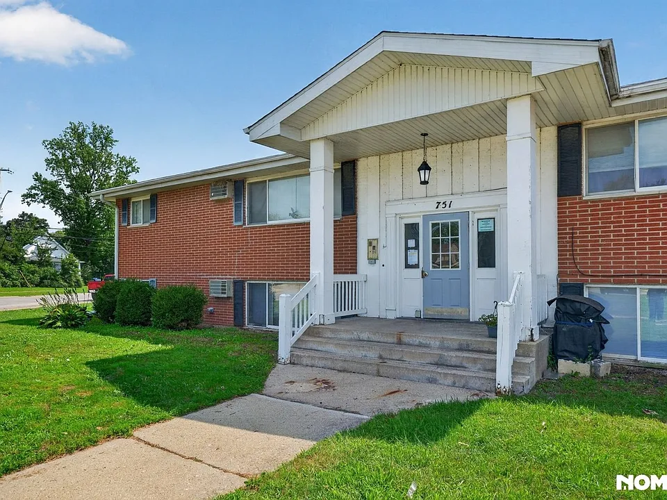 751 N 5th Ave #2
