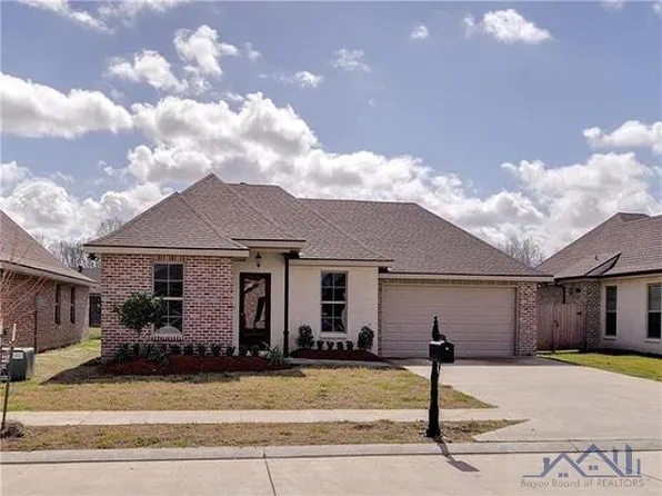 208 Juliana Way, Houma, LA 70364