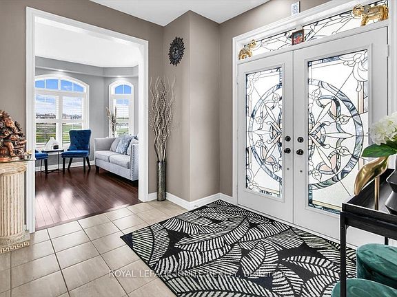 4th image of 87 Richler Ave