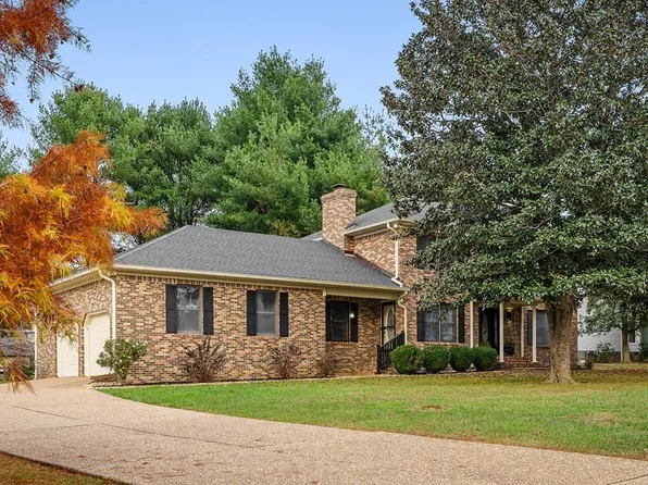 1247 Pimlico Dr, Cookeville, TN 38506